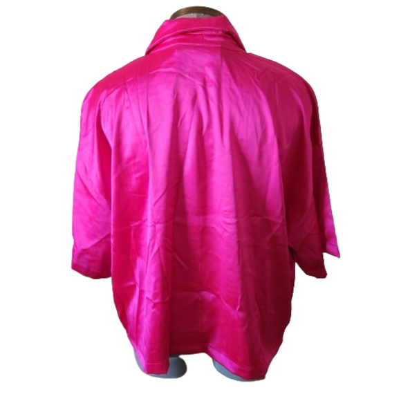 HOT PINK ☆ BOXY STYLE ☆ SATIN ☆ SHORT SLEEVE TOP ☆ NWT - Picture 6 of 9
